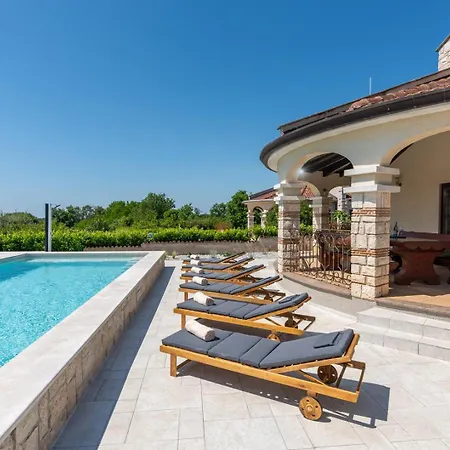 Oliva With Private Pool *