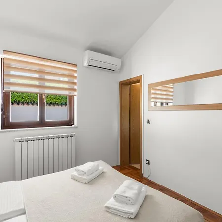 Oliva With Private Pool * Zbandaj