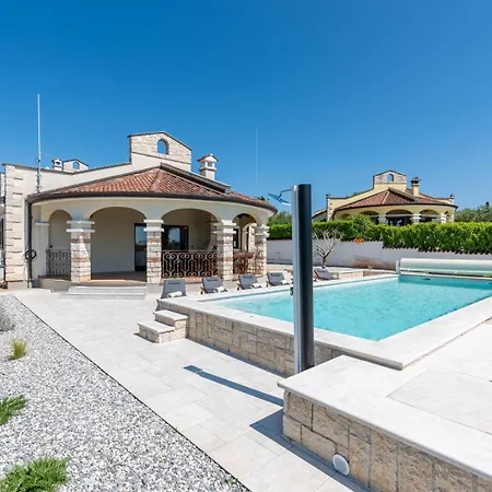 Villa Oliva With Private Pool
