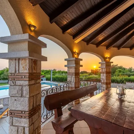 Villa Oliva With Private Pool *