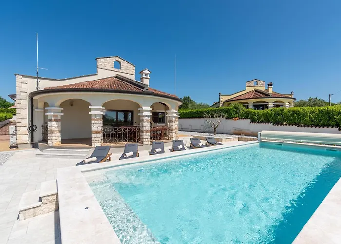 Villa Oliva With Private Pool