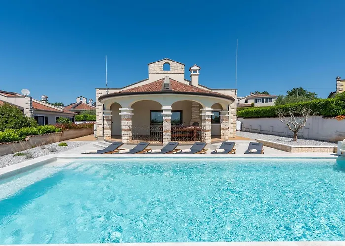 Villa Oliva With Private Pool