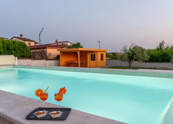 Oliva With Private Pool * Žbandaj