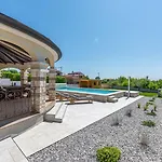 Oliva With Private Pool *