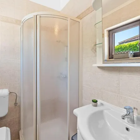 Oliva With Private Pool Žbandaj