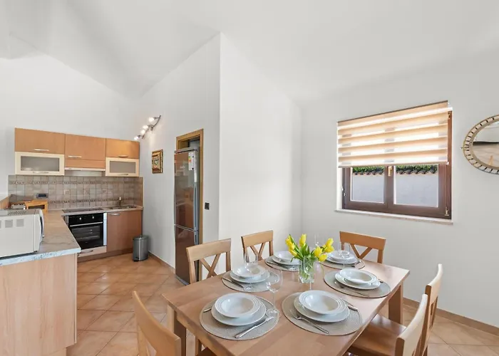 Oliva With Private Pool Vila