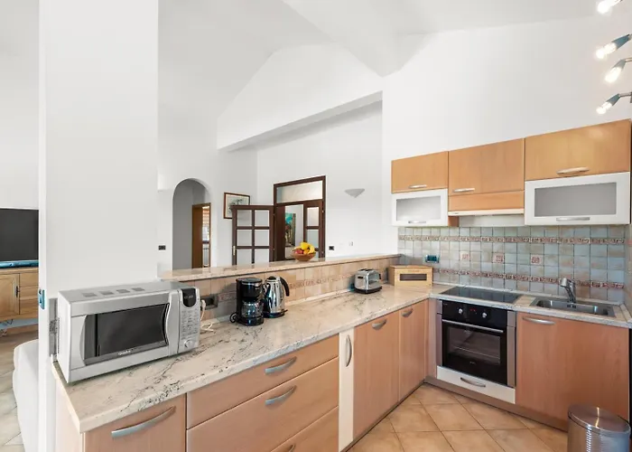 Oliva With Private Pool Vila *