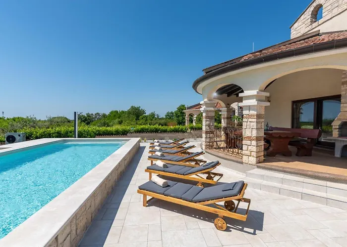 Oliva With Private Pool *