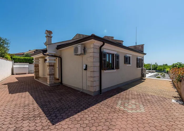 Oliva With Private Pool * Zbandaj