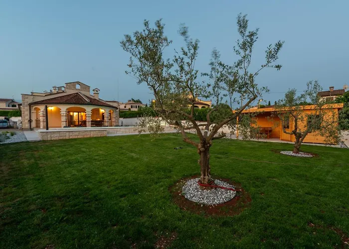 Vila Oliva With Private Pool *